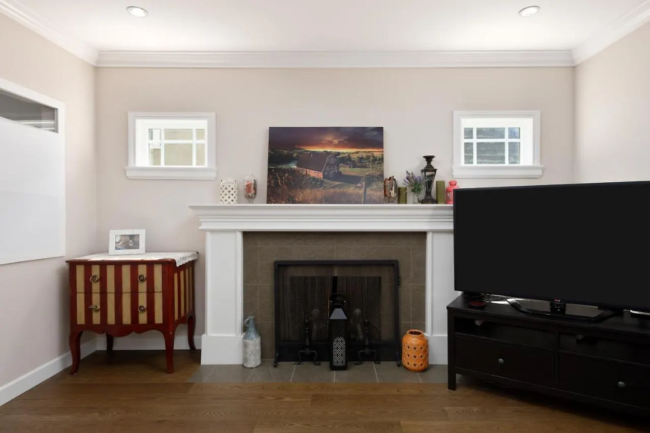 Semesterbostad Cozy 4-Bedroom Home In Vancouver